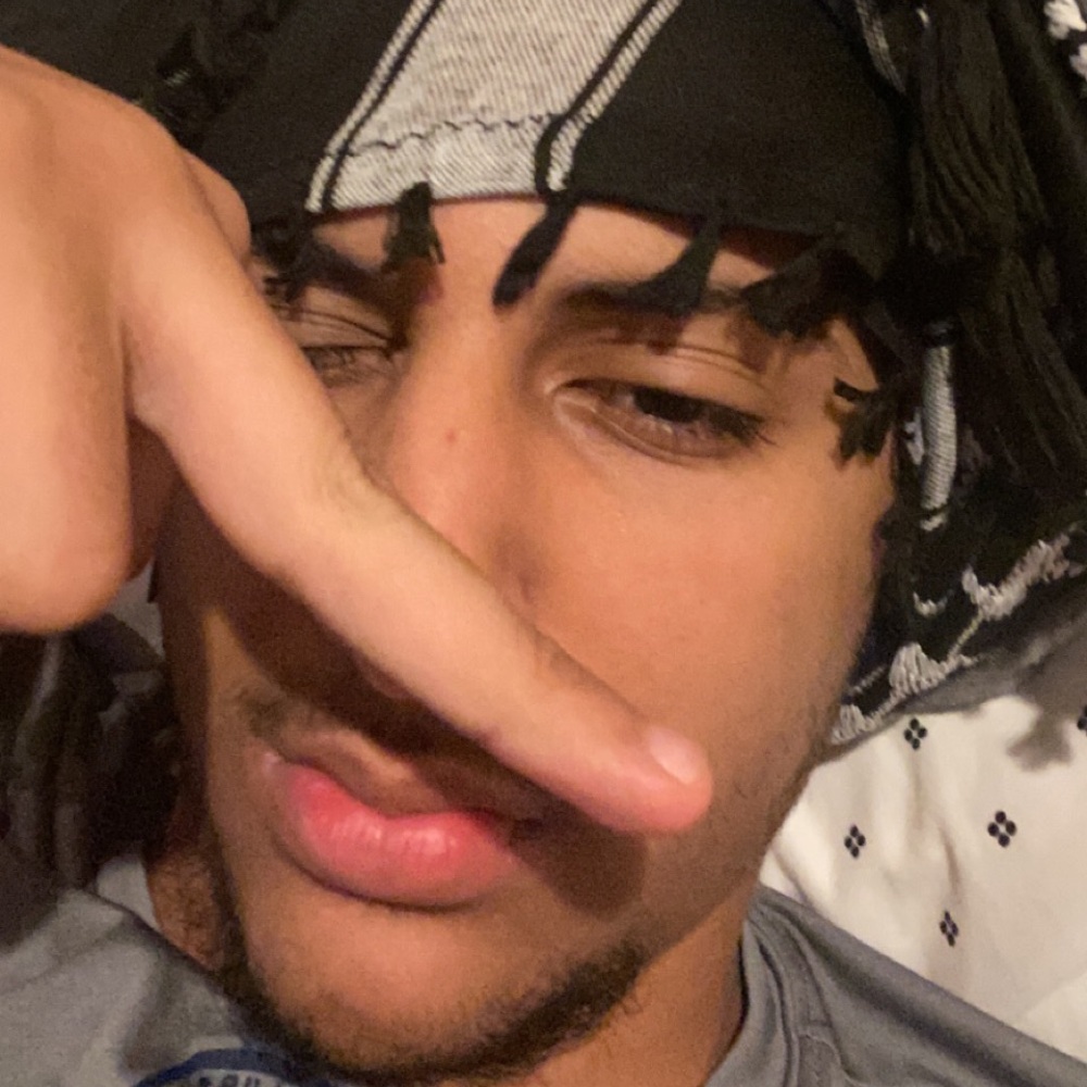 Meet your Posher, Elias